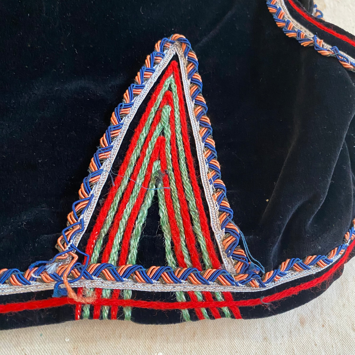1940s Folk Embroidered Vest