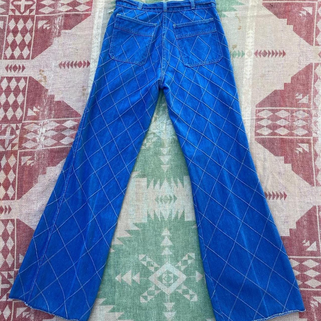 1970s La Vie diamond windowpane stitched bell bottom flared high waisted jeans