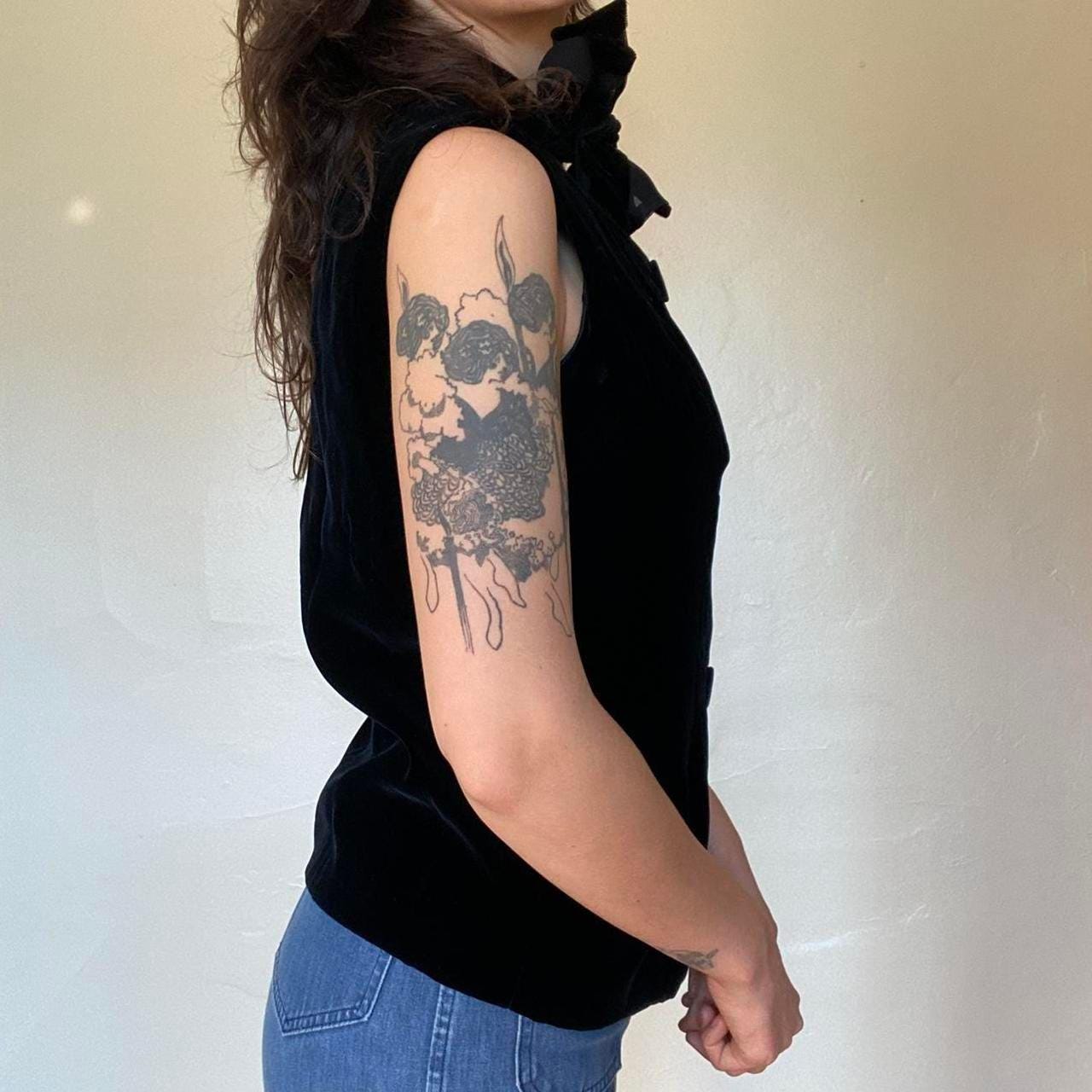 1960s vintage mod velvet button up sleeveless blouse with tie