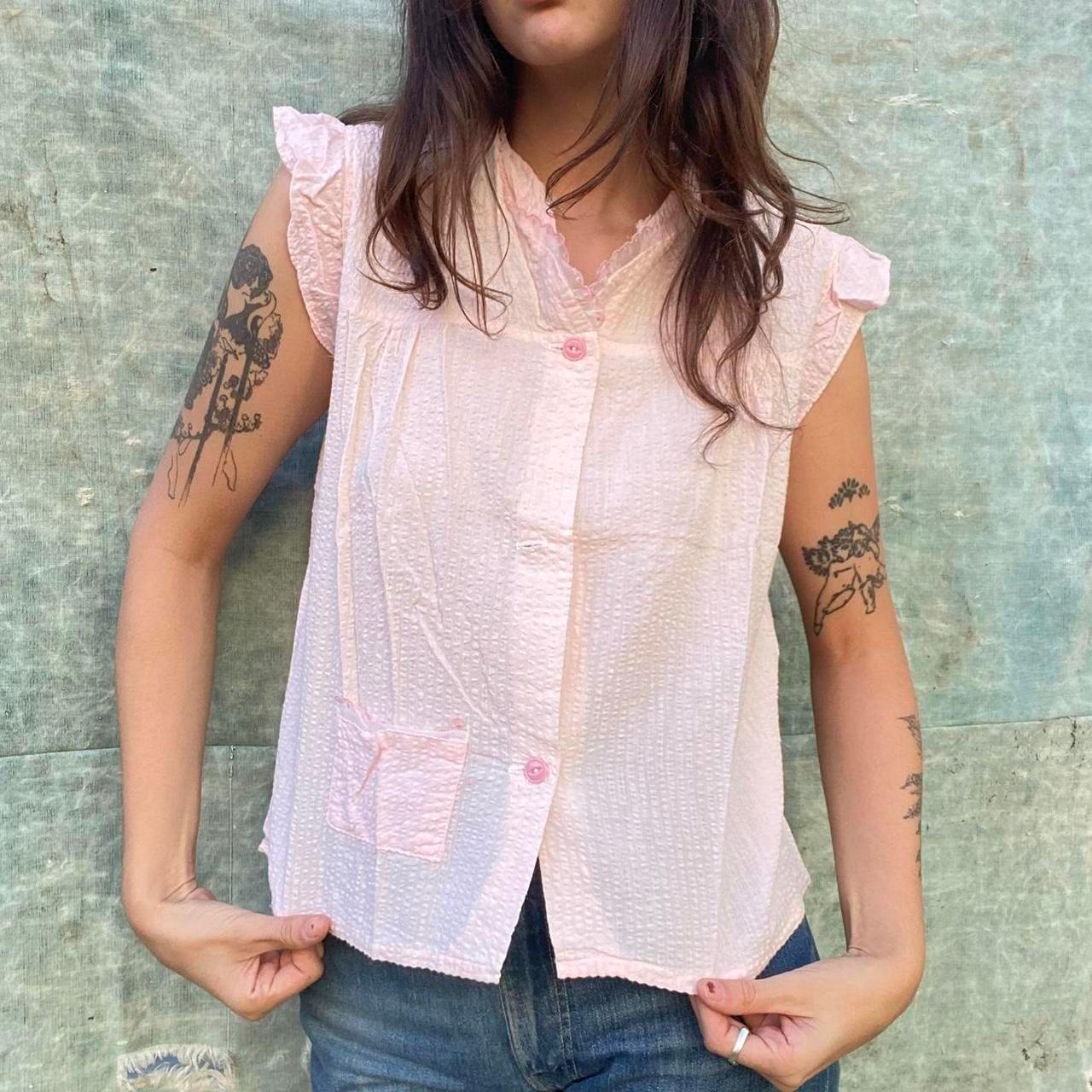 1950s pink cotton seersucker ruffle pajama top