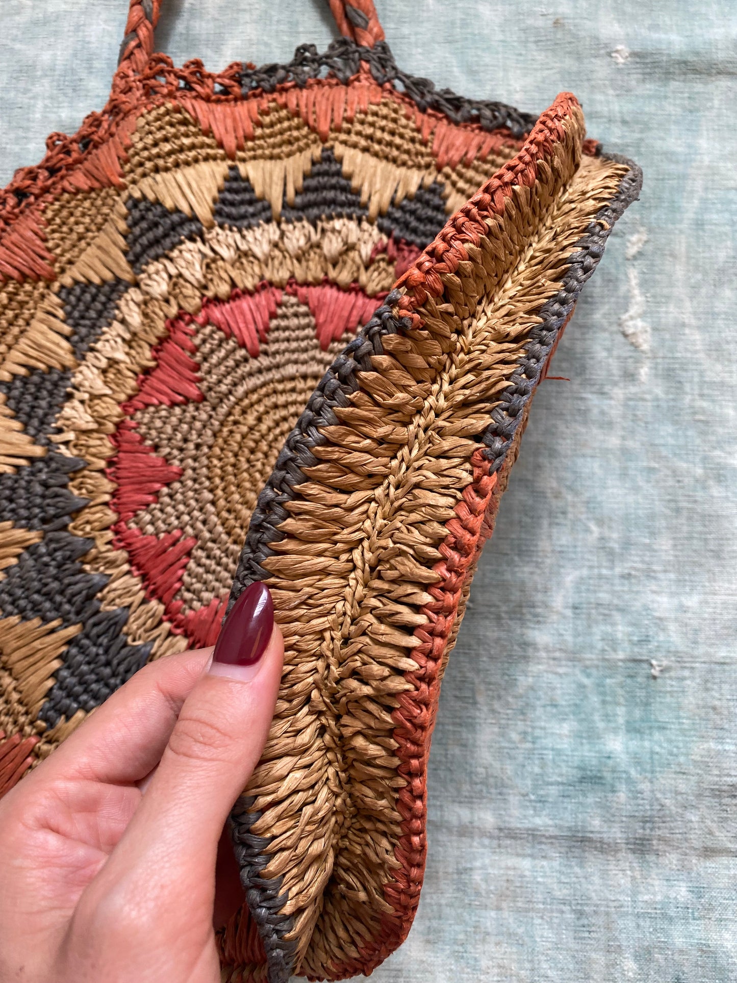 1940s raffia woven circle purse