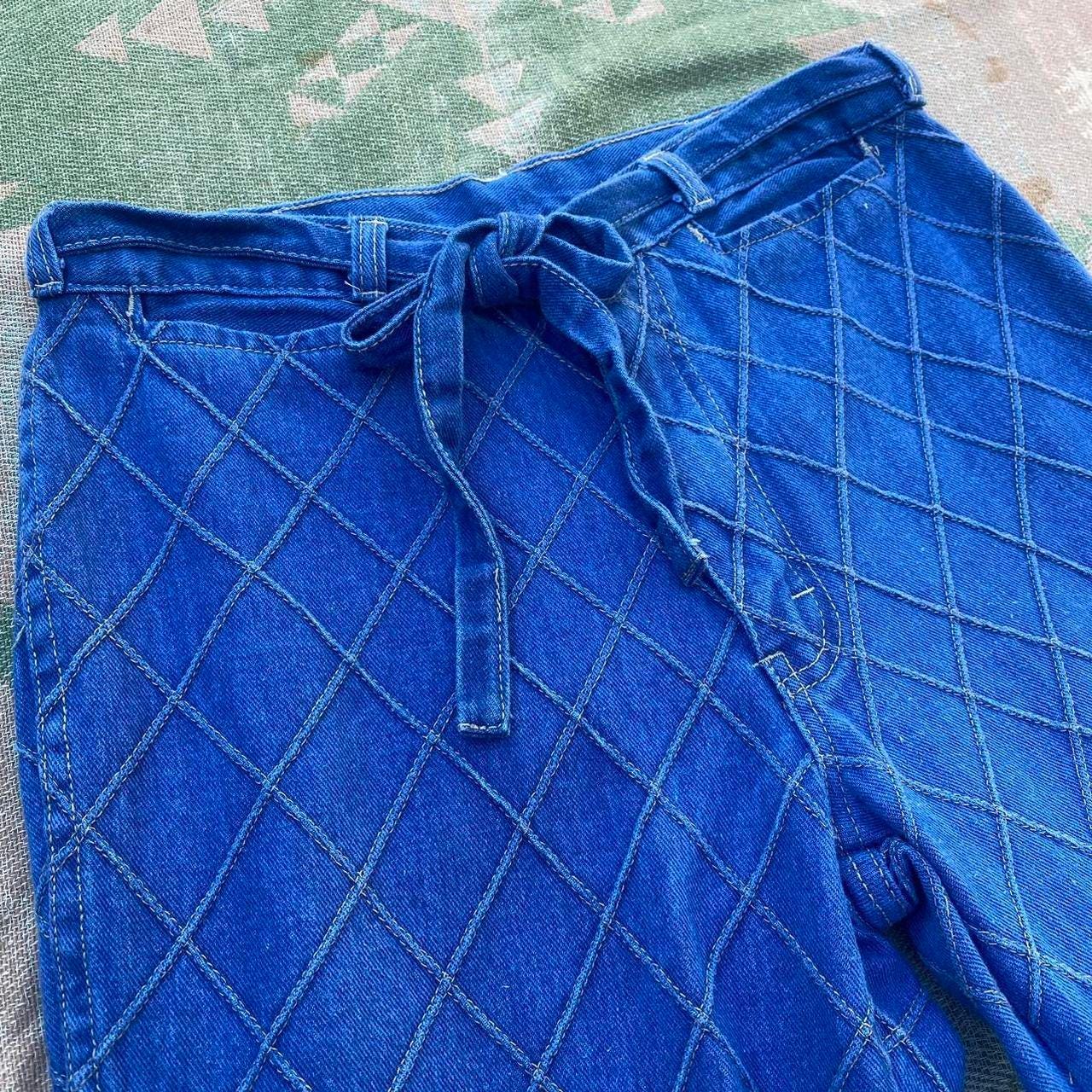 1970s La Vie diamond windowpane stitched bell bottom flared high waisted jeans