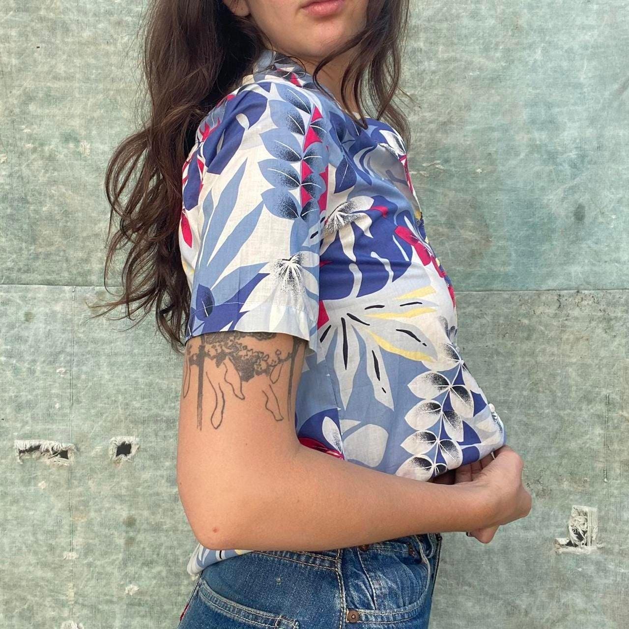 1970s cotton blue floral button up blouse