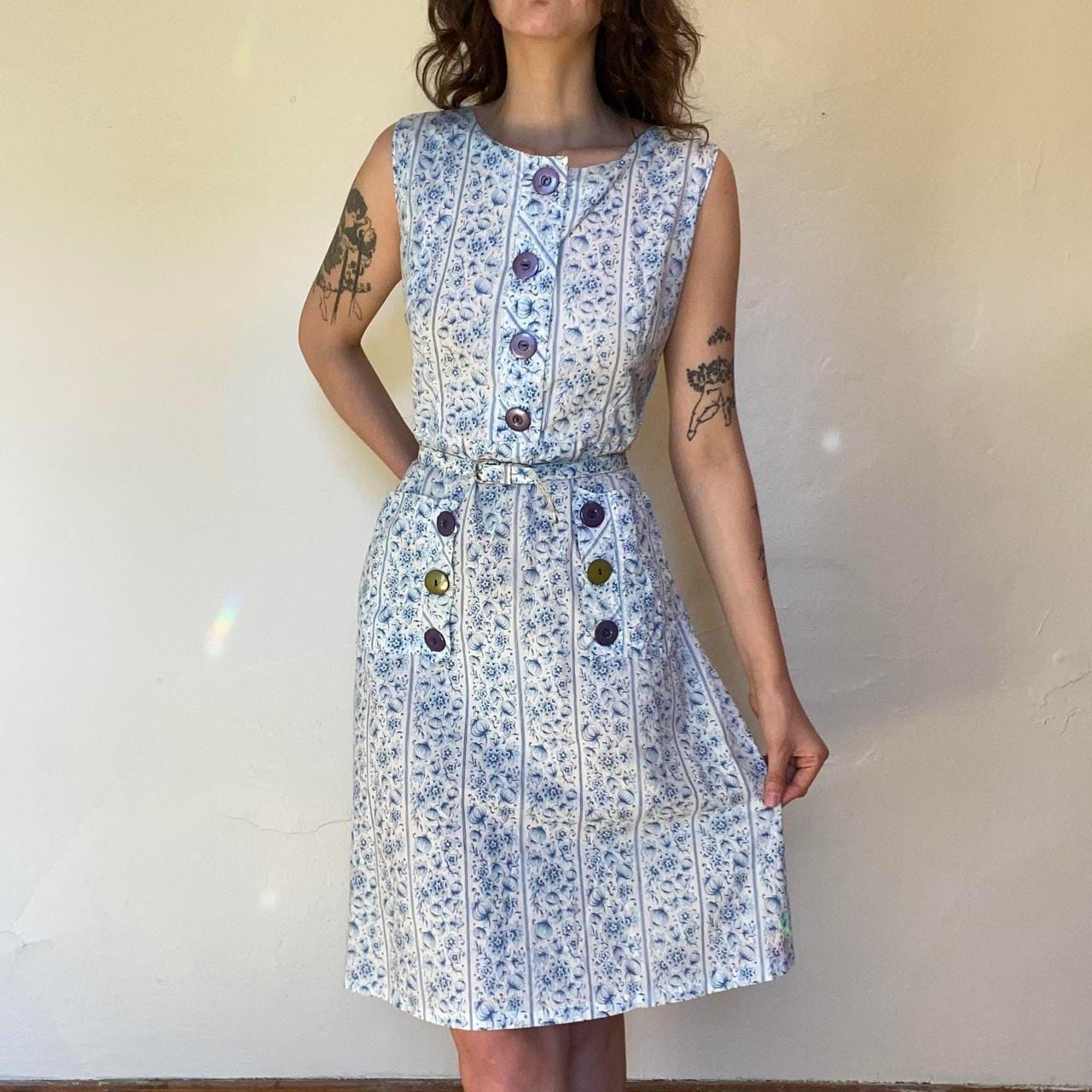 1940s/50s blue and white cotton paisley shirtwaist dress
