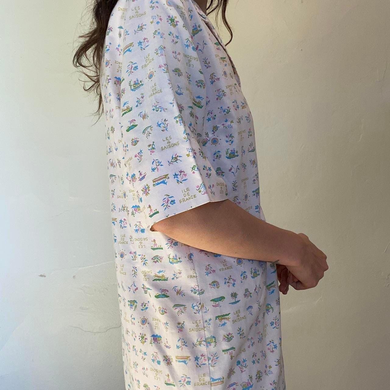 1960s vintage french novelty print "Les 4 Saisons" light pink cotton shift dress