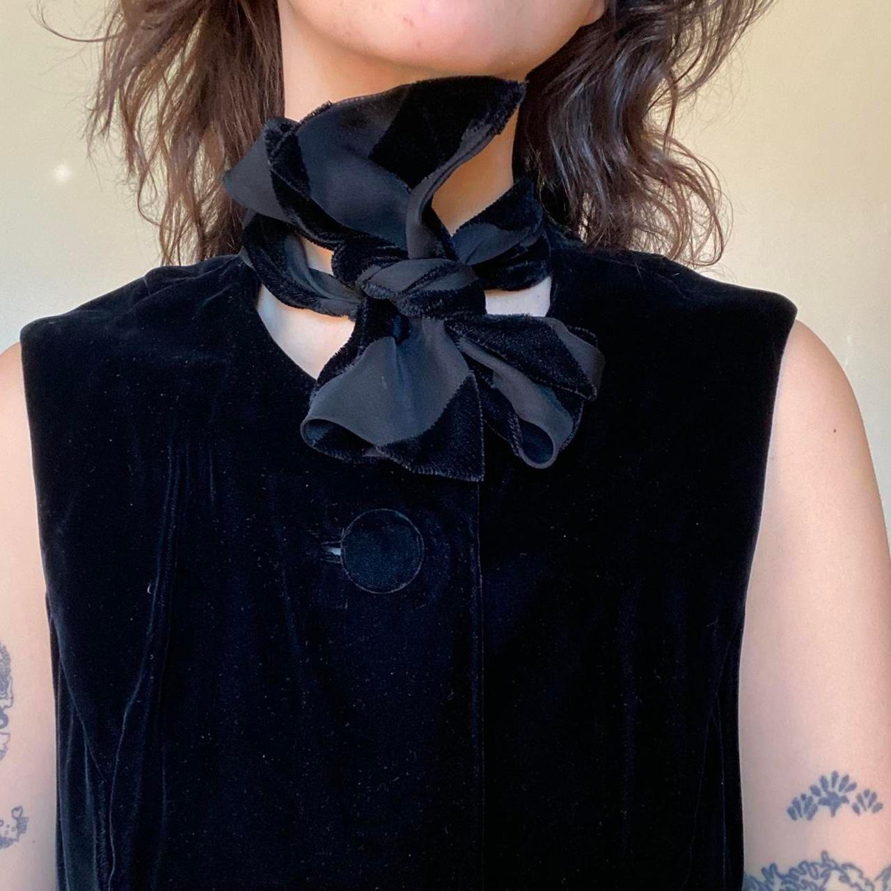 1960s vintage mod velvet button up sleeveless blouse with tie