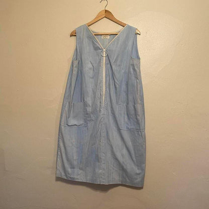 60s/70s chambray light blue faded cotton smock dress with talon circle zipper